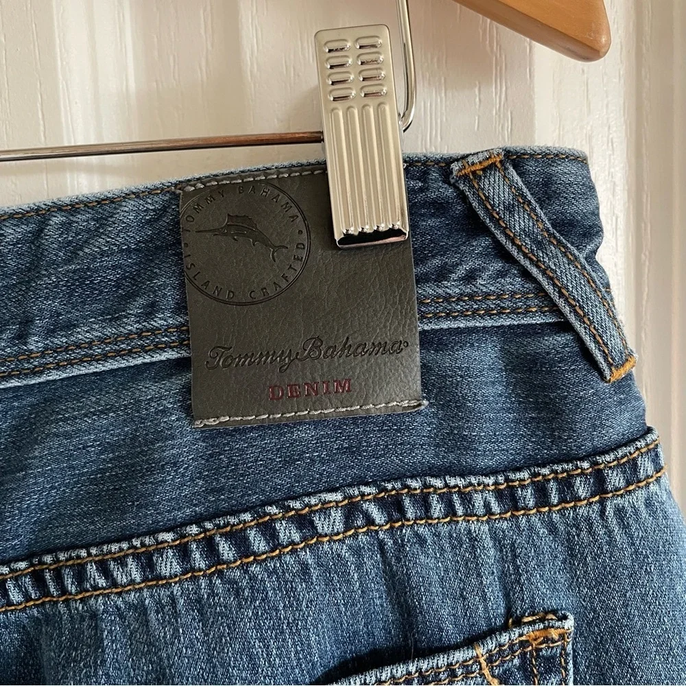 Tommy Bahama Cayman Relaxed Jeans Men’s 36x32 Blue Dark Wash Straight Logo